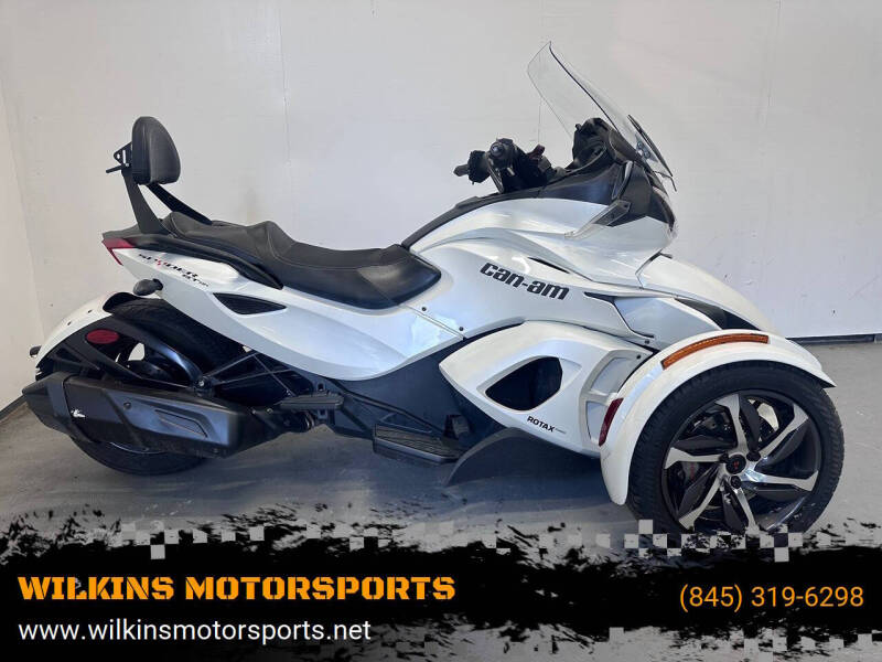2014 Can-Am Spyder ST-S SE5