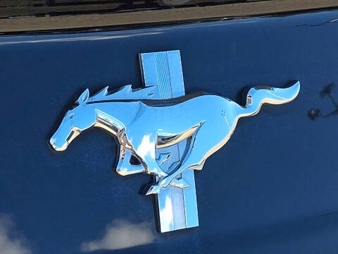 2017 Ford Mustang V6