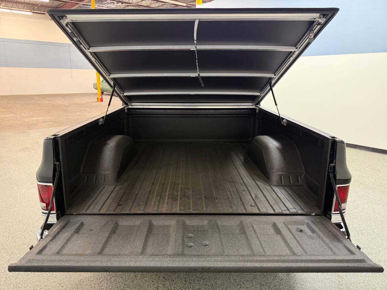 1987 Chevrolet R/V 10 Series 9