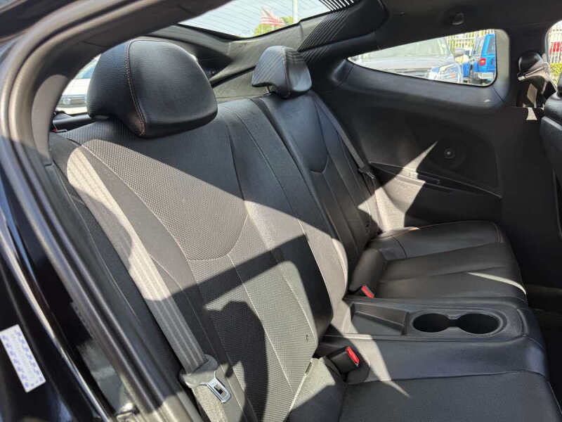 2016 Hyundai Veloster Turbo