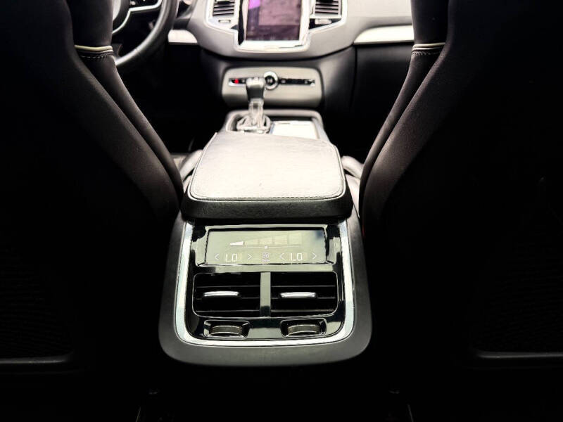 2016 Volvo XC90 T6 R-Design