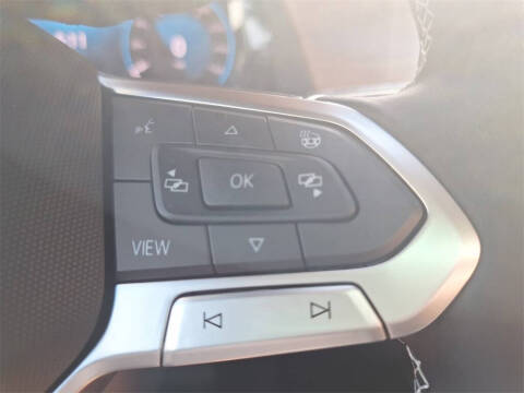 2025 Volkswagen Atlas SE