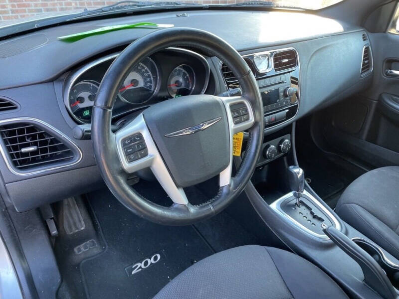 2012 Chrysler 200 Touring