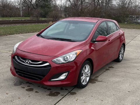 2015 Hyundai Elantra GT for sale at Mr. Auto in Hamilton OH