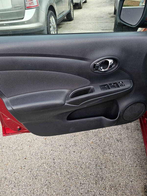 2016 Nissan Versa 1.6 SV