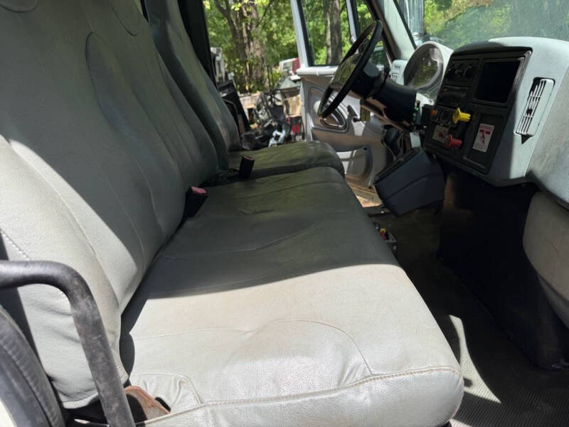 2003 International DuraStar 4200