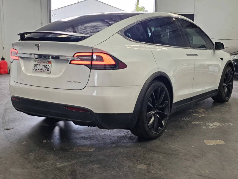 2020 Tesla Model X Long Range Plus