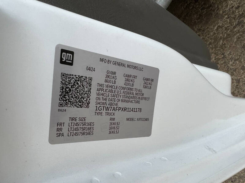 2024 GMC Savana 2500