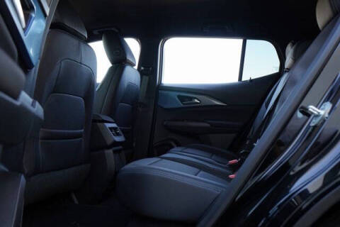 2025 Chevrolet Equinox EV LT 2