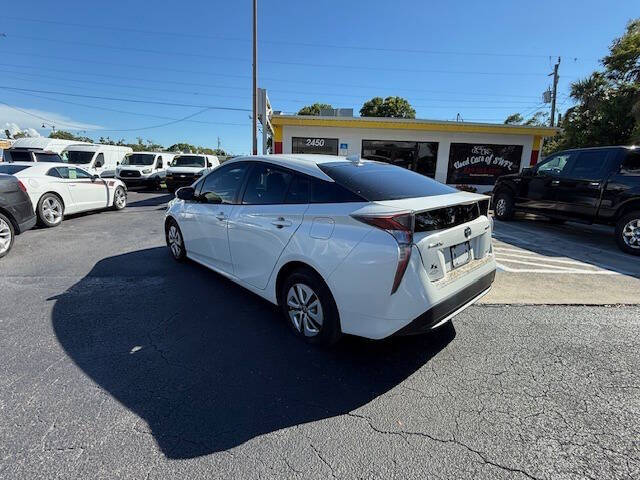 2016 Toyota Prius Four