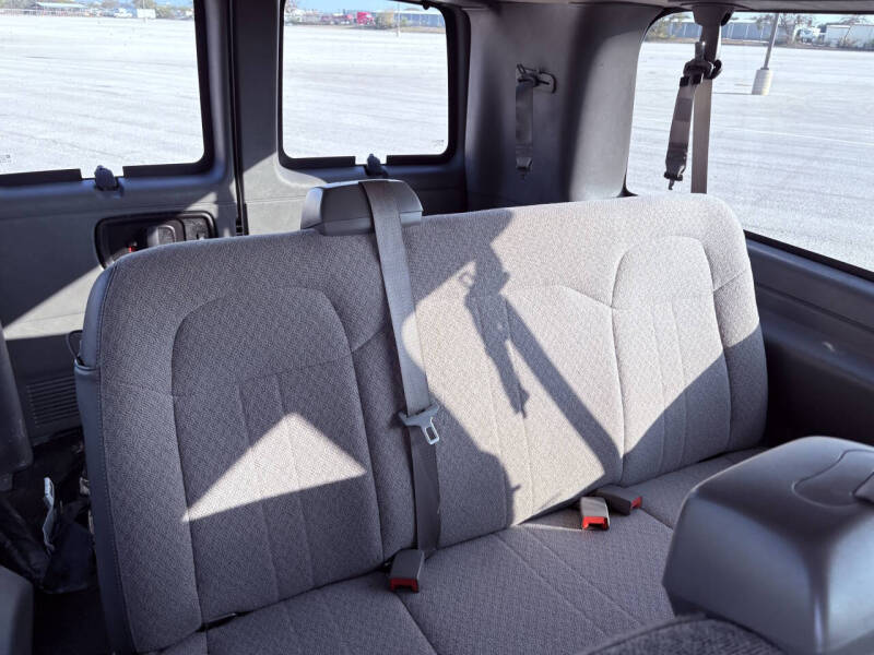 2016 Chevrolet Express LT 3500