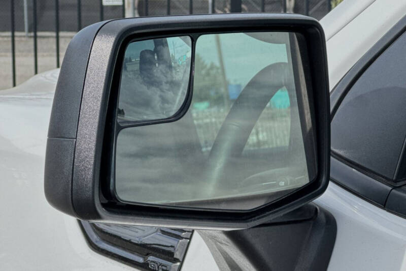 2023 GMC Sierra 1500 Elevation Standard