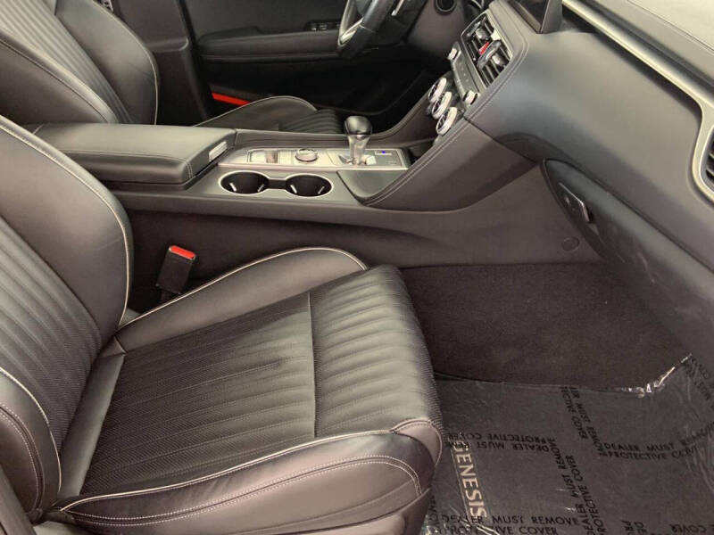 2022 Genesis G70