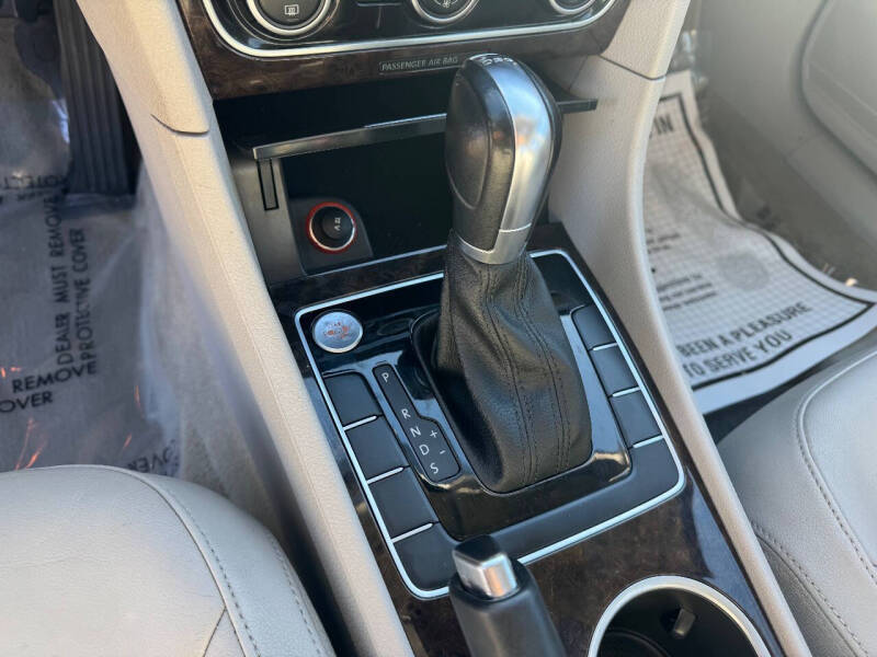 2014 Volkswagen Passat 2.0L TDI SEL Premium