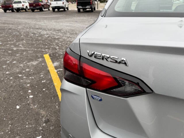 2021 Nissan Versa SV