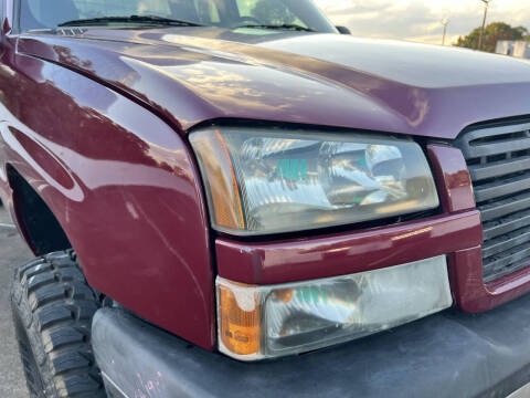 2004 Chevrolet Silverado 1500 LS