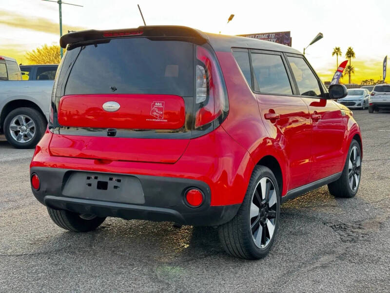 2017 Kia Soul +