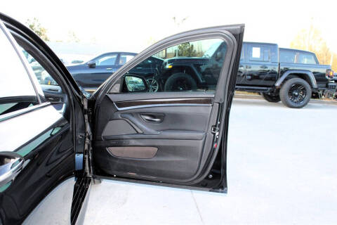 2014 BMW 5 Series 550i