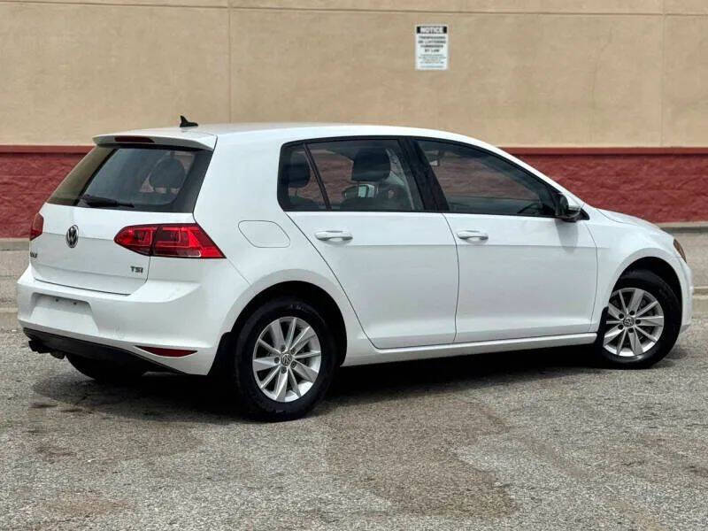 2016 Volkswagen Golf TSI S