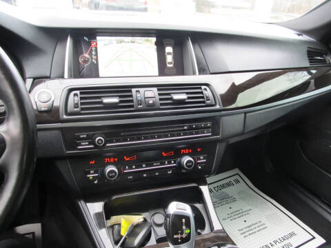 2015 BMW 5 Series 528i xDrive