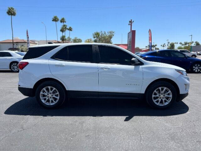 Used 2021 Chevrolet Equinox LS with VIN 3GNAXSEV8MS106444 for sale in Phoenix, AZ