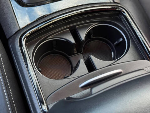 2023 Chrysler 300 S V6