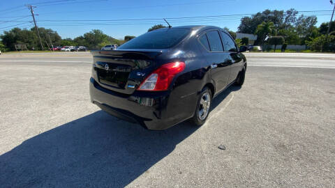 2015 Nissan Versa 1.6 SV