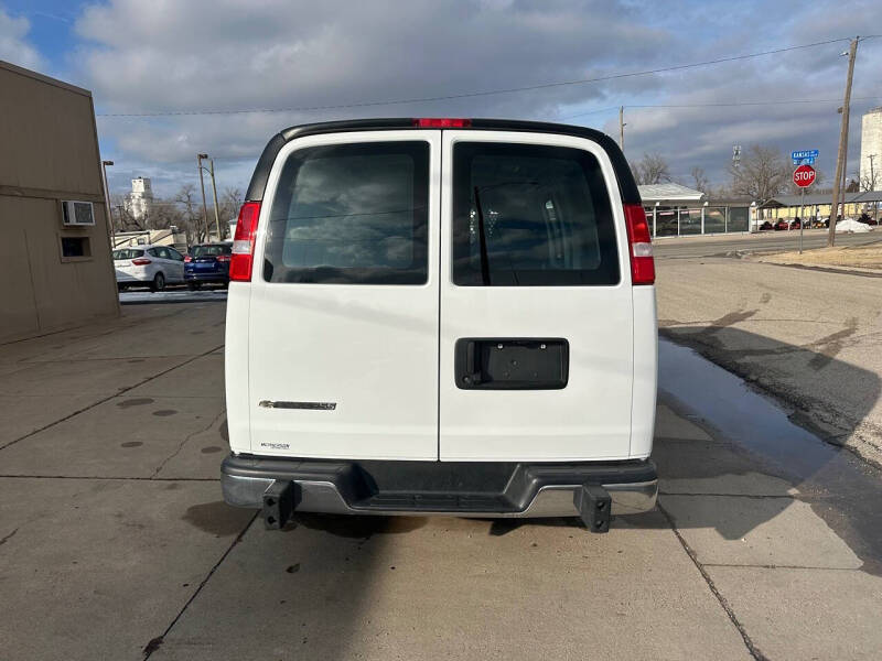 2024 Chevrolet Express 2500