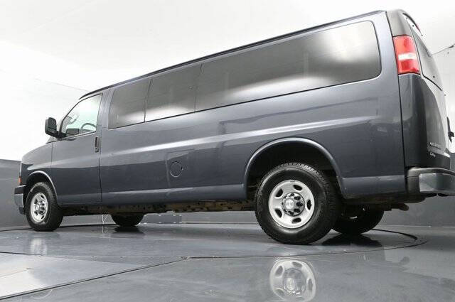 2017 Chevrolet Express LT 3500