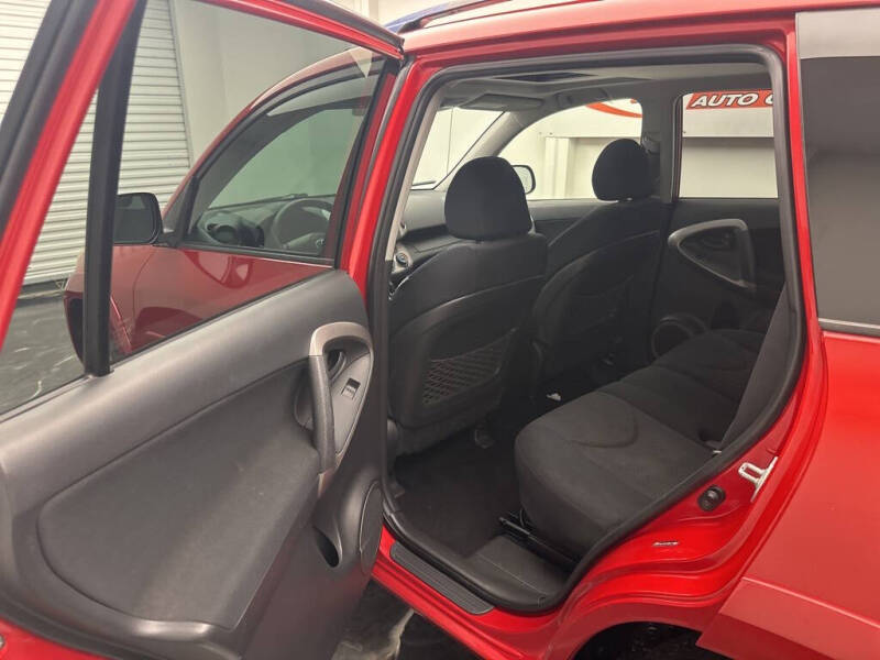 2007 Toyota RAV4 Sport