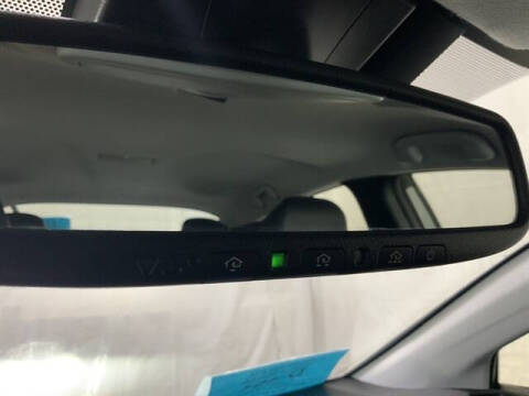 2022 Toyota Prius LE