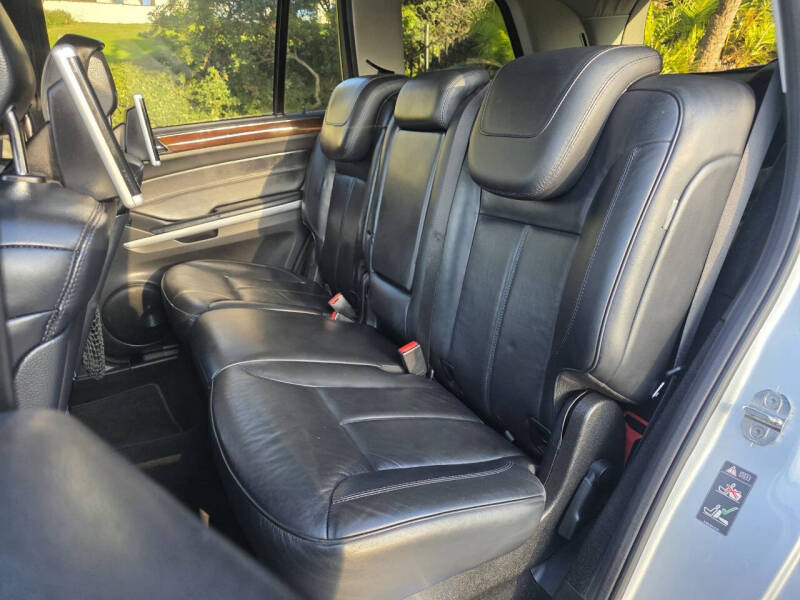 2011 Mercedes-Benz GL-Class GL 550 4MATIC