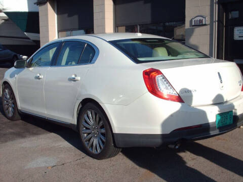 2013 Lincoln MKS