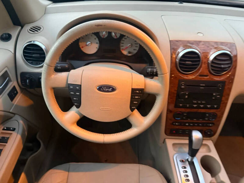 2005 Ford Freestyle Limited