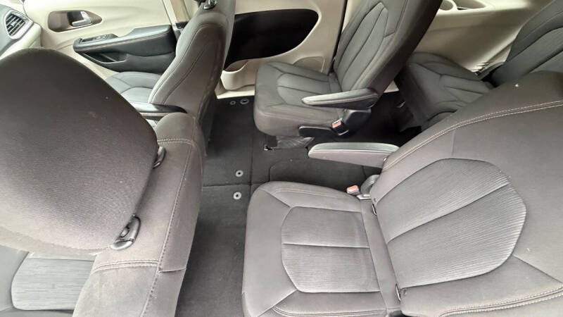 2017 Chrysler Pacifica Touring
