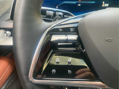 2025 Cadillac OPTIQ Luxury 2