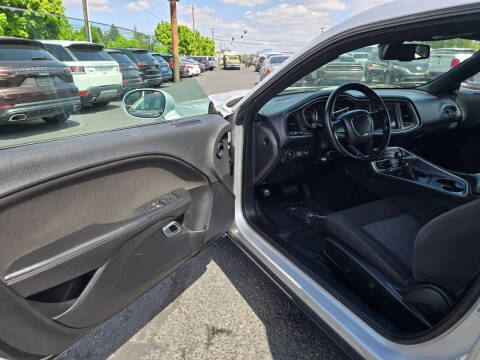 2020 Dodge Challenger SXT