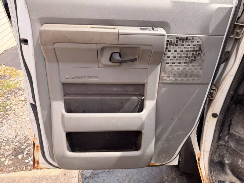 2011 Ford E-Series