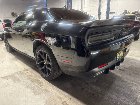 2022 Dodge Challenger SXT