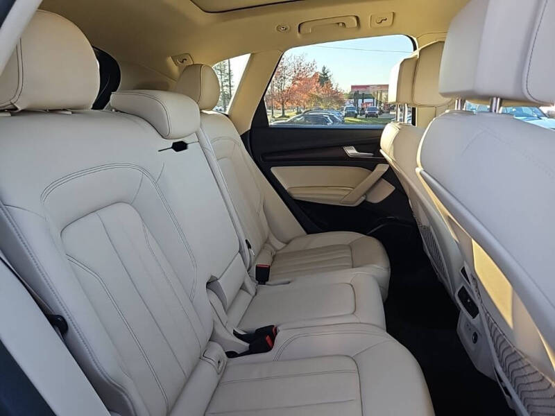 2021 Audi Q5 quattro Premium Plus 45 TFSI