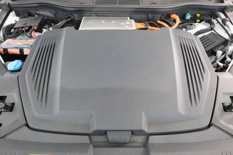 2024 Audi Q8 e-tron quattro Premium Plus