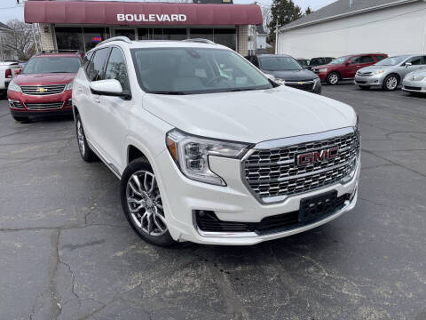 2023 GMC Terrain Denali