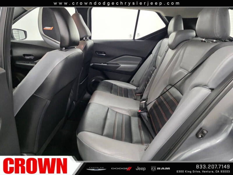 2021 Nissan Kicks SR