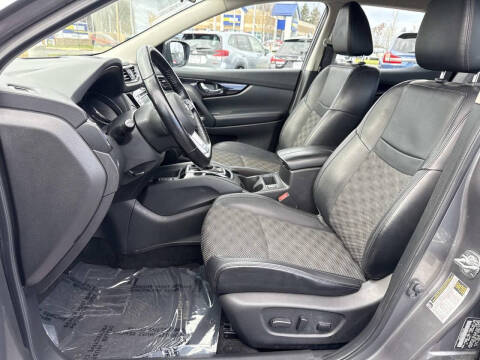 2022 Nissan Rogue Sport SV