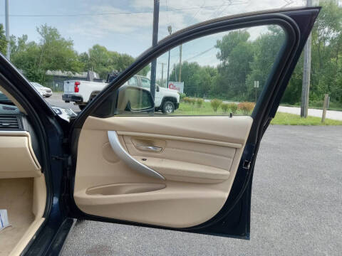 2012 BMW 3 Series 328i