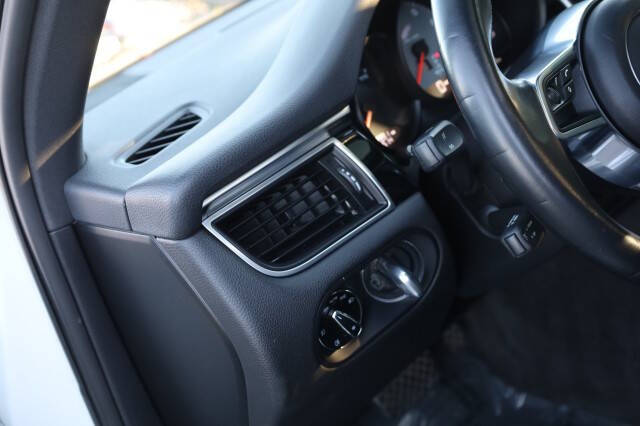 2016 Porsche Macan S