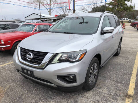 2019 Nissan Pathfinder for sale at John 3:16 Motors in San Antonio TX