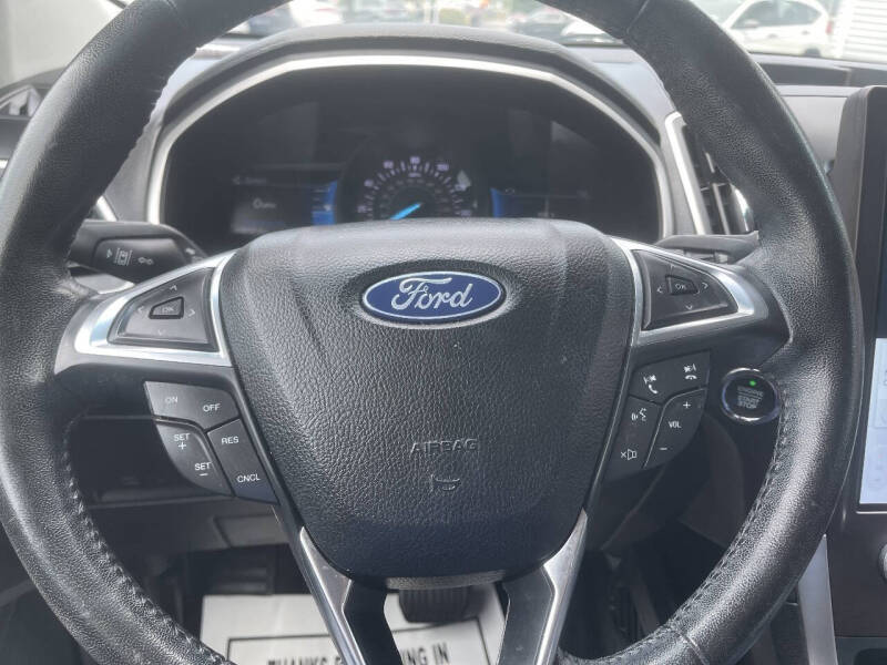 2021 Ford Edge SEL