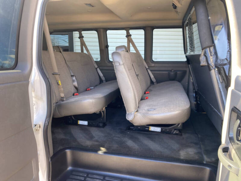 2016 Chevrolet Express LT 2500