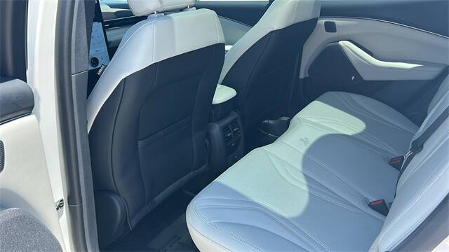 2022 Ford Mustang Mach-E Premium